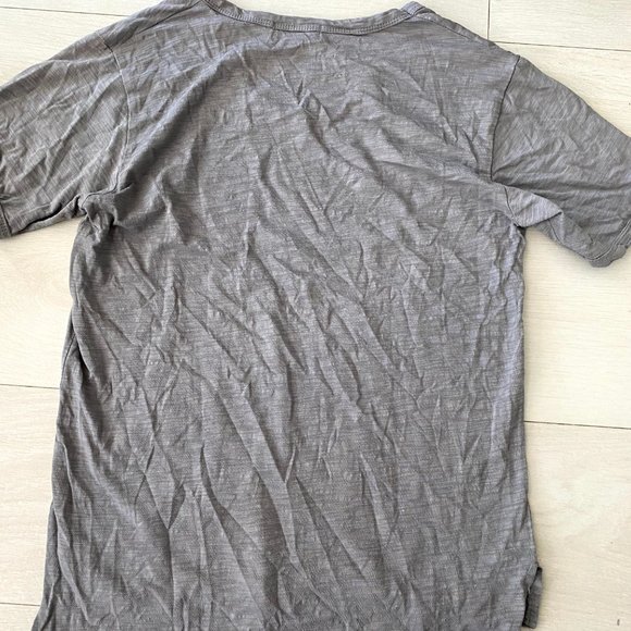 Free size v neck t shirt from Korea loose fit - Picture 3 of 3